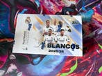 Hobby Box Los Blancos 2026 Real Madrid - Topps Europe, Ophalen of Verzenden, Nieuw, Boosterbox, Foil