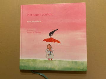 Versjes, Gedichten + Prenten v.a. 6 jaar Het Regent Zonlicht, Ophalen of Verzenden, Zo goed als nieuw, Fictie algemeen, 5 of 6 jaar