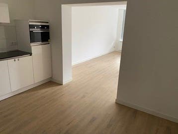 Te huur: Appartement Raadhuisstraat in Roosendaal, Noord-Brabant, Roosendaal
