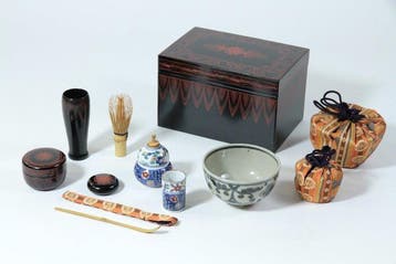 Theeservies - Thee-doosset met Zeze Ware-kom, Kyo