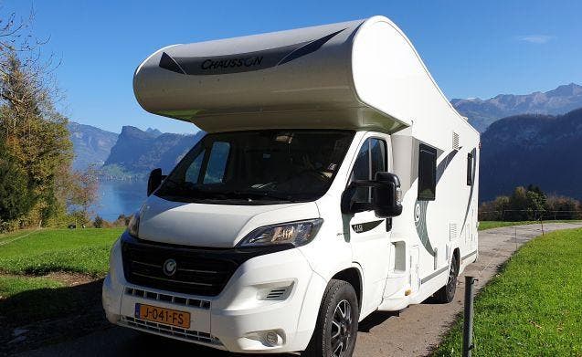 7 pers. Chausson camper huren in Zwolle? Vanaf € 132 p.d. -, Caravans en Kamperen, Verhuur