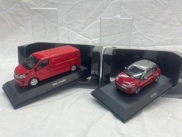 Iscale 1:43 - Modelauto (2) - Opel Vivaro / Opel Adam, Nieuw