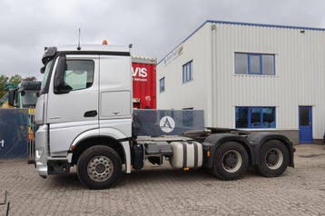Veiling: Chassis Cabine Mercedes-Benz Arocs 3363 Diesel 625p, Automaat, Mercedes-Benz, Diesel, Zilver of Grijs