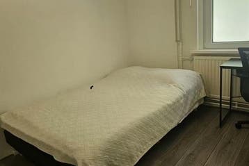 Kamer Vreelandplein in Amsterdam, Huizen en Kamers, Kamers te huur, 20 tot 35 m², Amsterdam