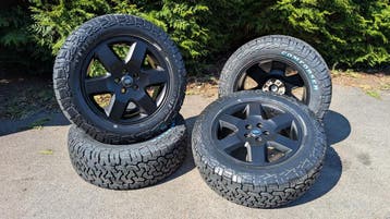 19 Inch Banden met Velgen Range Rover (Sport) Discovery 3/4, 19 inch, 255 mm, Banden en Velgen, Nieuw