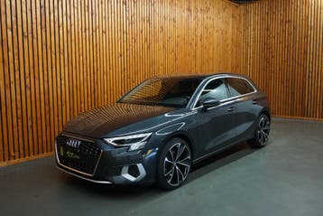 Audi A3 SPORTBACK 30 TFSI BUSINESS EDITION AUTOMAAT NR.016, Gebruikt, LED verlichting, Leder, Grijs