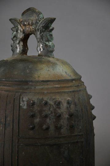 Altaarschel - Brons, Een Japanse bronzen bonsh-tempelbel. -