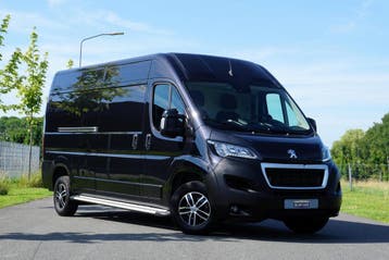 Peugeot Boxer 2.2 BlueHDi 165 L3H2 3.5t, Stof, Gebruikt, Zwart, Lease