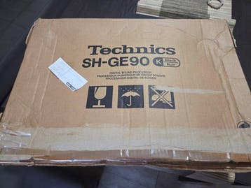 Technics - SH-GE90 Solid state versterker, Nieuw