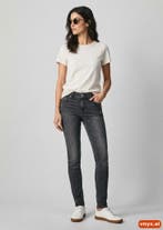 Levis Jeans Dames maat WW22 / L32 Grijs Vintage, Ophalen of Verzenden, Nieuw