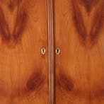 bar ca 1825 met 4 deuren en secretaire klep onwaarschijnlij, Ophalen of Verzenden
