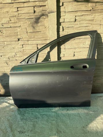 Linker voorportier Mercedes-Benz C W205 A2057220110, Auto-onderdelen, Verzenden, Gebruikt