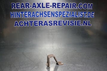 Motorkap opvanghaak Opel Ascona A, Manta A, gebruikt., Auto-onderdelen, Motor en Toebehoren, Verzenden, Gebruikt, Opel