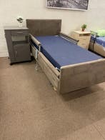 ZGAN Hoog laag bed, elektrisch bed, zorgbed, seniorenbed, Zo goed als nieuw, Hout, Verstelbaar