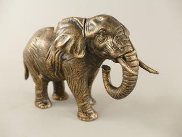 Beeld, ***Bronzed iron ELEPHANT***- 2,6 kg - 22 cm -