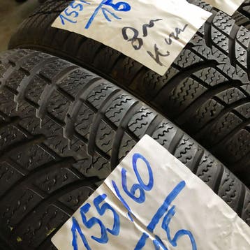 2 x Kumho I`Zen XW 155-60-15 Winterbanden 8mm, Auto-onderdelen, Banden en Velgen, Gebruikt, Band(en), Personenwagen, 15 inch