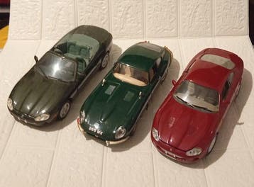 Maisto, Solido, Bburago 1:18 - Modelauto (3) - Jaguar, Nieuw
