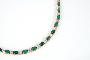 Halsketting - 18 karaat Geel goud - 12.93ct. tw. Smaragd -, Nieuw