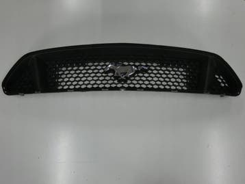 Grill Ford Mustang VI GR3B-8200-ACW, Auto-onderdelen, Carrosserie en Plaatwerk, Verzenden, Gebruikt