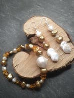 Zilver, Witte zoetwater-barokparels, gouden parels, amber