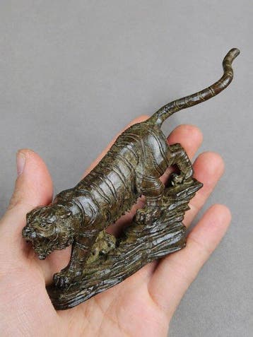 Decoratief ornament - Annosuke - Annosuke Fierce Tiger Tea