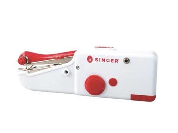 Veiling - SINGER Handnaaimachine op Batterijen, Nieuw