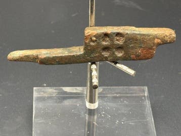 Oud-Romeins, Keizerrijk Brons Sluitbout van het slot –