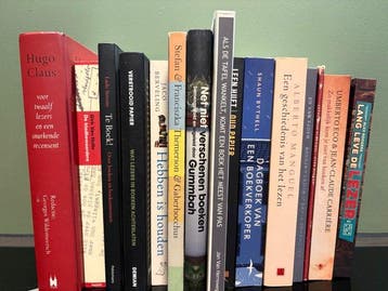 Meerdere auteurs - Een lot met 15 boeken over boeken,