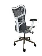 Herman Miller Mirra 2 Grey White -  Tot wel 50% Goedkoper, Verzenden, Wit, Zo goed als nieuw, Bureaustoel