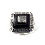 Witgouden ring met zirconia, onyx en diamanten; 0,16 ct., Gebruikt, Overige kleuren, Ophalen of Verzenden, 17 tot 18