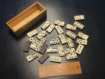 Antique Domino Set - Bordspel - Ebony (de zwarte onderkant)