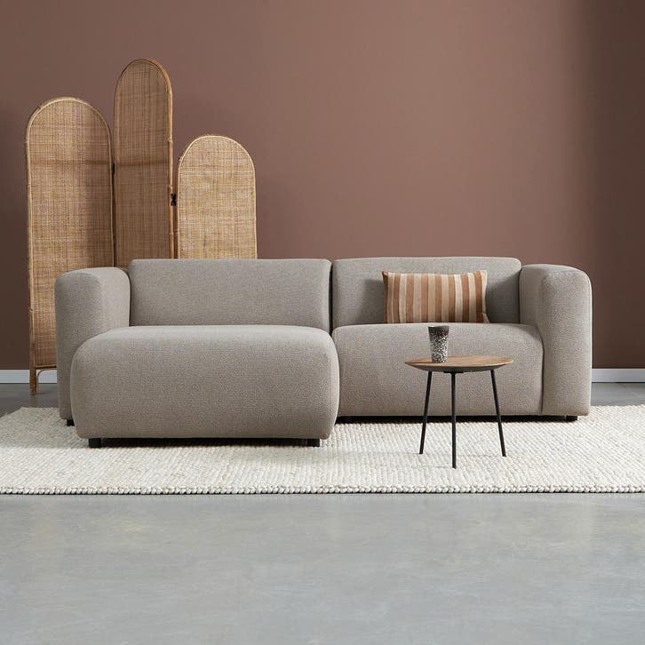 *WOONWINKEL* Kleine Bank Met Chaise Longue Links Taupe, Huis en Inrichting, Banken | Bankstellen, Nieuw, Verzenden