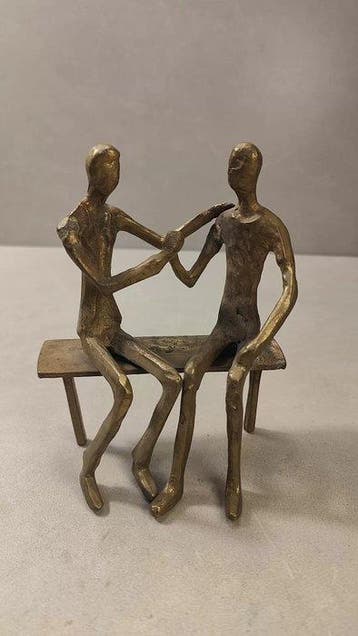 Beeld, Heart-to-heart talk on a double bench - 15 cm - Brons