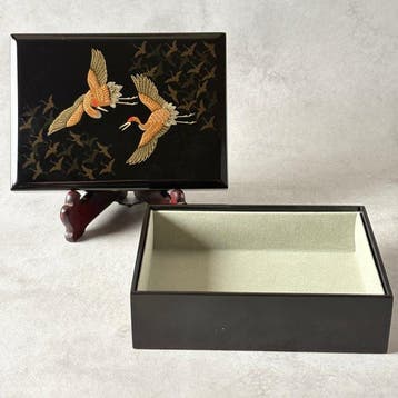 Doos - Urushi-lak - Maki-e goud