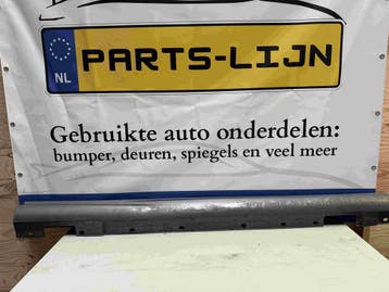 Gebruikte Afdeklijst dorpel rechts voor Mercedes C Klaase 20, Auto-onderdelen, Overige Auto-onderdelen, Ophalen of Verzenden, Nieuw