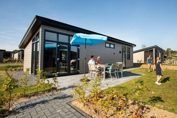 Chalets te huur voor langere tijd vlak bij Maastricht, Huizen en Kamers, Overige soorten, Direct bij eigenaar, Limburg, Schin op Geul