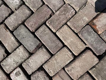 Oude gebakken keiformaten onderbestrating (op pallets)..., Ophalen of Verzenden, Gebruikt, Klinkers