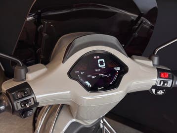 Vespa Sprint | Custom | Brom | 2026 | 0 km | Nieuw, Overige modellen, Maximaal 45 km/u, Nieuw, Ophalen of Verzenden