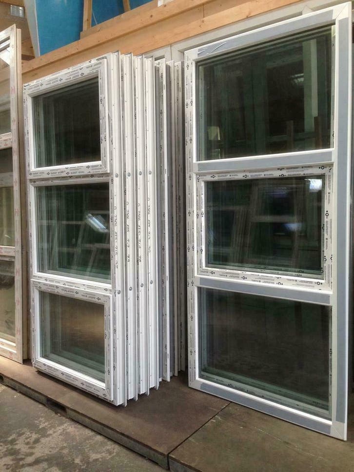 Kunststof Dakkapel kozijnen op voorraad vanaf €270, Doe-het-zelf en Verbouw, Kozijnen en Schuifpuien, 75 tot 150 cm, Inclusief glas