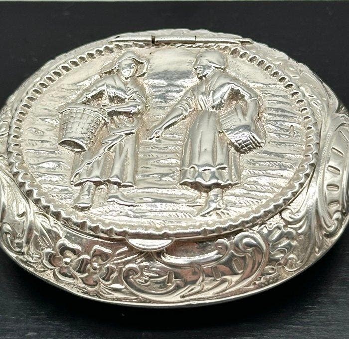 No reserve-19e Eeuwse zilveren Snuiftabakdoos met landelijk, Antiek en Kunst, Antiek | Goud en Zilver