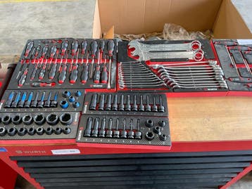 Online veiling: Würth, gereedschapssets in foam-inlays, Nieuw