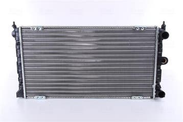 Radiateur o.a: Volkswagen, Passat (32B) - Santana (32B), Ophalen of Verzenden, Nieuw, Volkswagen