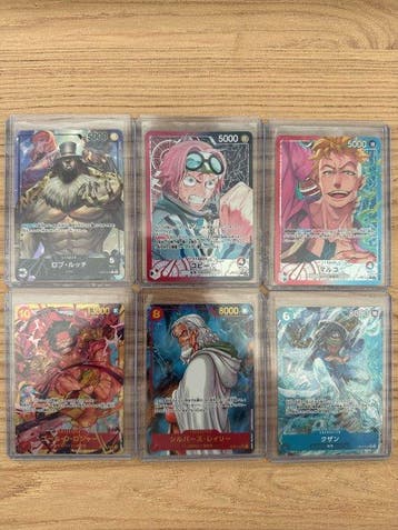 Bandai - 6 Card - One Piece - Gol D. Roger, Marco, Kobi,, Nieuw