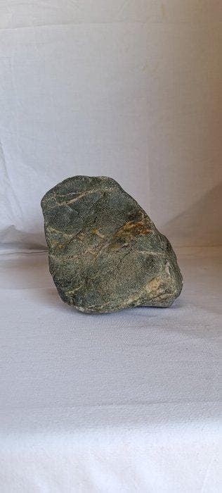 Suiseki – Bergsteen (Yama-gata ishi) - Heisei periode