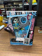 Mattel - Pop Monster High/ Frankie Stein/ Mattel 2012 -