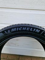 225/45/19 92V Michelin zomerbanden 4X, Auto-onderdelen, Banden en Velgen, 19 inch, Gebruikt, Band(en), Personenwagen