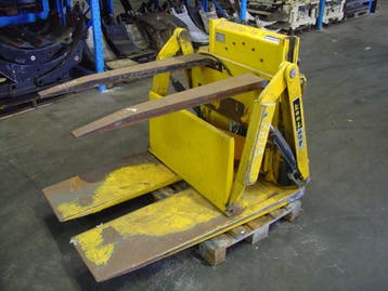 Griptech Palletkeerder met afduwer, Verzenden