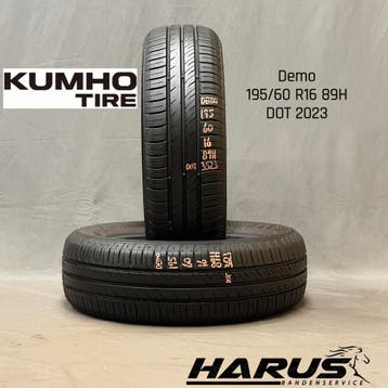 195/60/16 89H Kumho Ecowing ES31 zomerbanden demo 2X, Auto-onderdelen, Banden en Velgen, Gebruikt, 16 inch, Ophalen of Verzenden