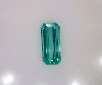 Zonder minimumprijs - 1 pcs Groen Smaragd - 1.31 ct -, Nieuw