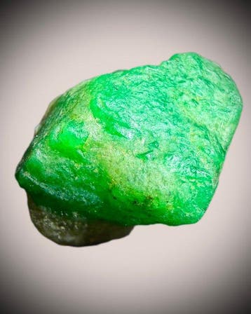 Smaragd Ruw. Indrukwekkende 53,30 ct. Topgroene enorme, Verzamelen